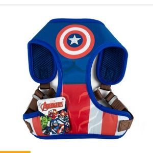 HOST PICK 🎊🎉🎉🎉🎉NWT MARVEL pet harness